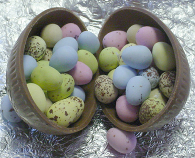 easter_chocegg390x316.jpg