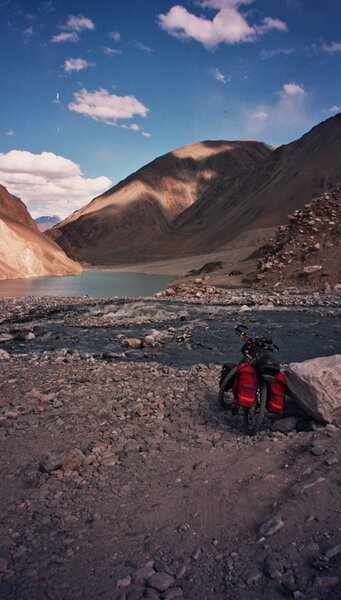 Pangong Tso India 1999.jpg