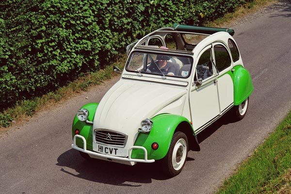 2cv dolly.jpg