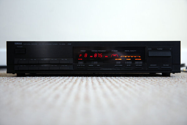 Yamaha TX-530 Tuner.jpg