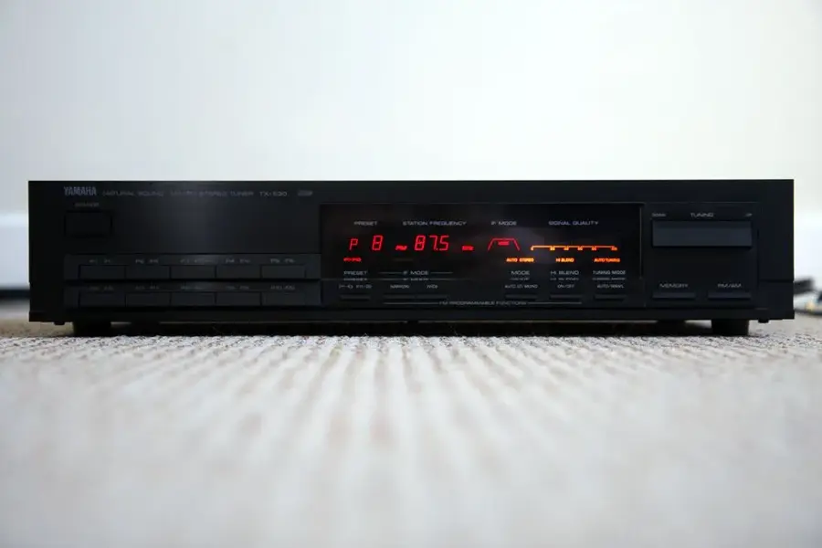 Yamaha TX-530 Tuner.webp