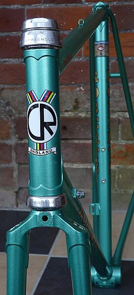 Roberts head tube.jpg