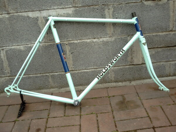 Holdsworth Mistral 002.jpg