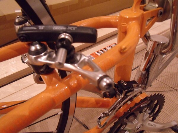 NOS M737 XT Groupset.JPG