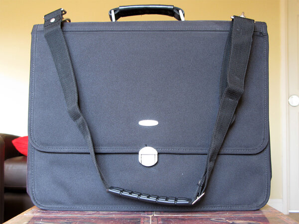 Techair 3101 Laptop Bag 4 RB.jpg