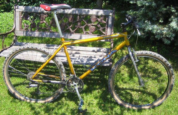 1997 Explosif size 19 w Black Sheep ti fork.jpg