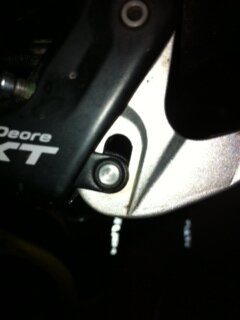 Brake lever missing a plastic bit.JPG