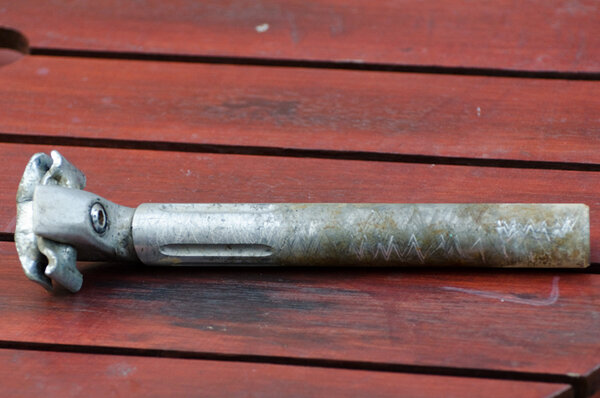 seatpost-before.jpg