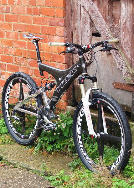 Trek-Y33-4-web.jpg