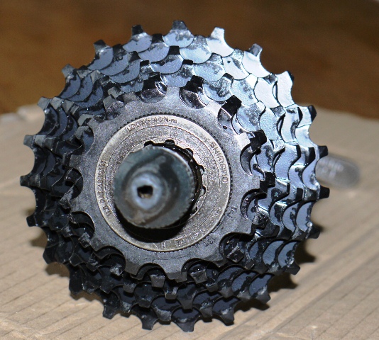 shimano cassette on hub.jpg