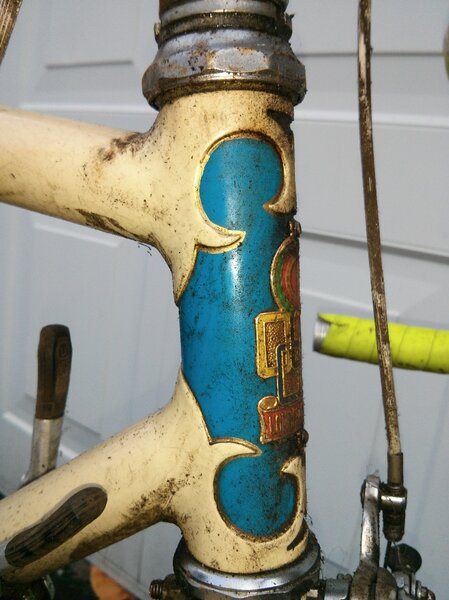 Head tube.jpg