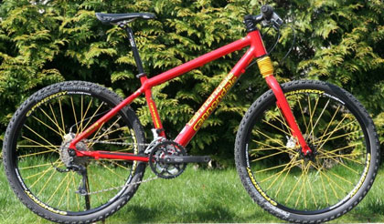 red cannondale.jpg