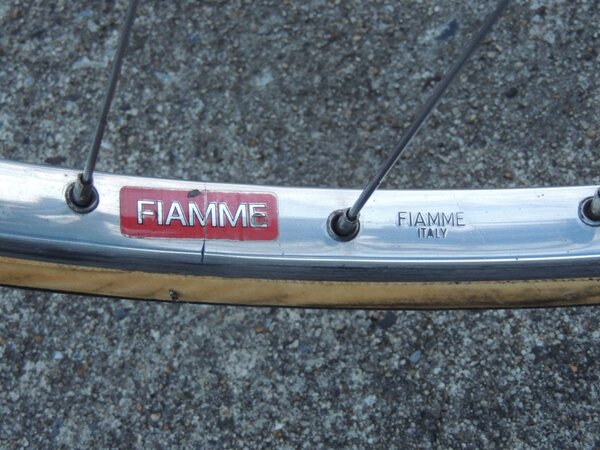 Fiamme red label ridotto rims.JPG