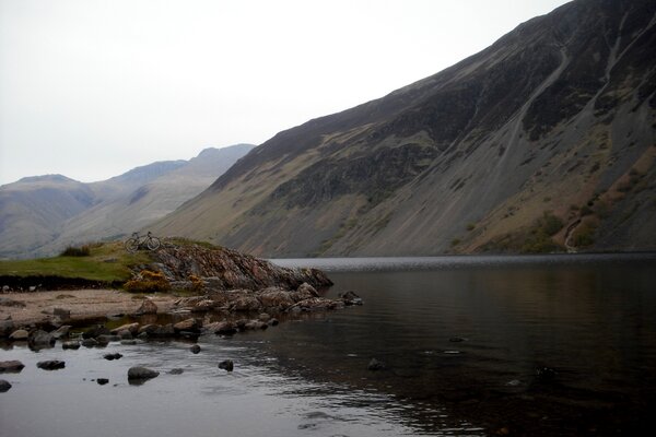 Bear Valley at lake.JPG