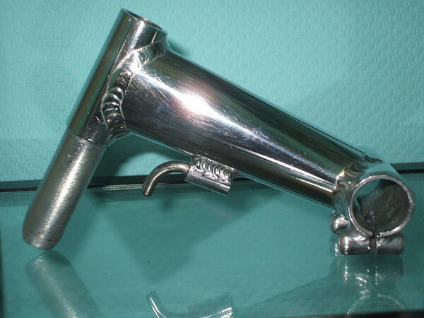 Alloy stem 02a.JPG