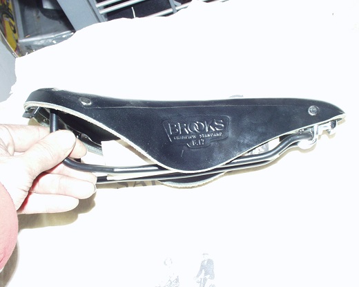 New Brooks B.17 Saddle Side View.jpg