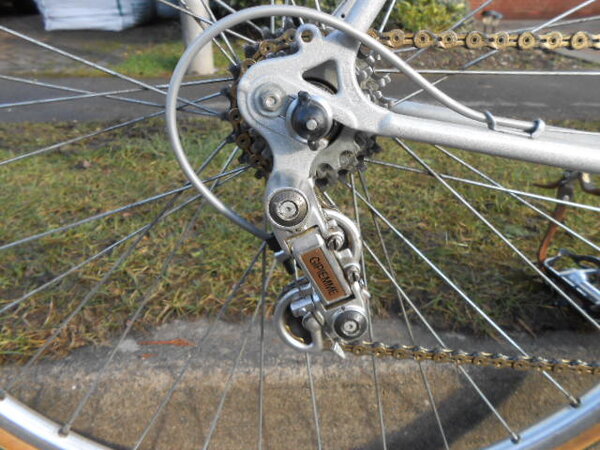 9 SLJ 5500 rear mech.JPG