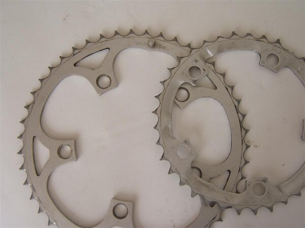 Worn Chainrings but still usable believe it or not 003 (Custom).JPG