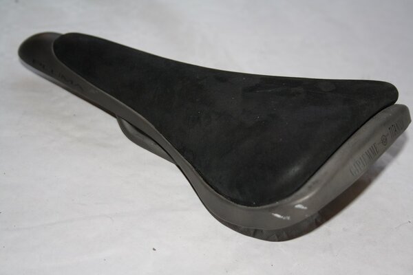 GIPIEMME Titanium Saddle3.jpg