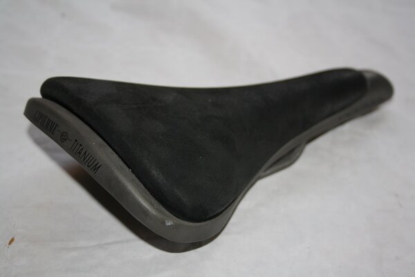 GIPIEMME Titanium Saddle4.jpg