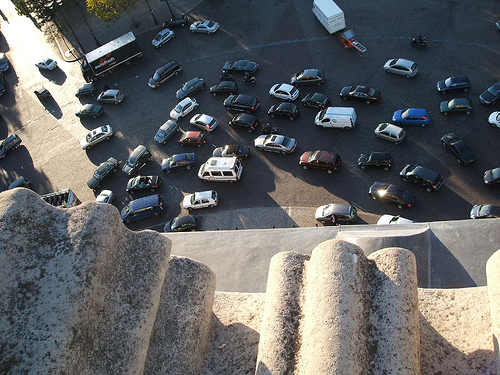 mad roundabout in Paris.jpg