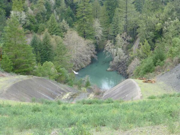 Kent Lake spillway.jpg