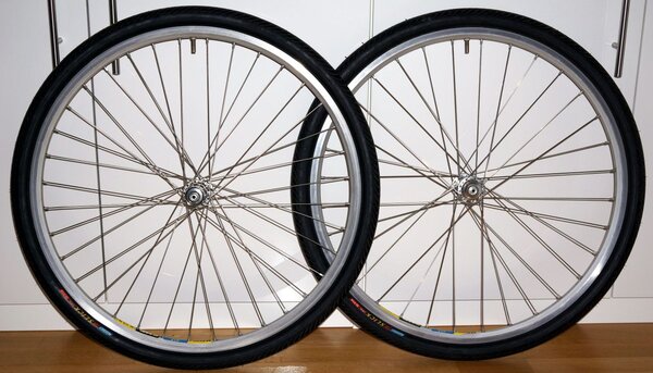 Hope Titanium  Mavic wheels MINT 01 Both.JPG