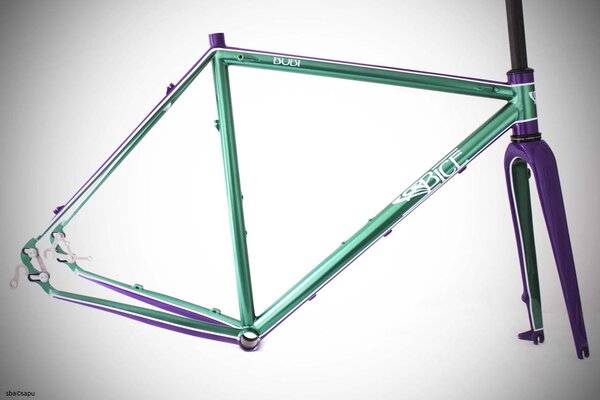 frameset_low.jpg