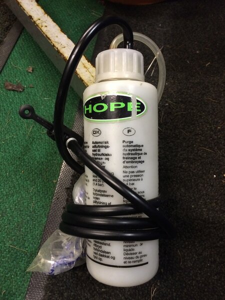 Hope brake bleed kit.jpg