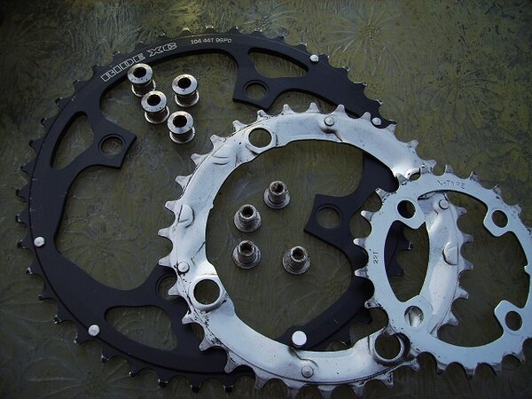 C.Cone, saddle, chainrings 004.JPG