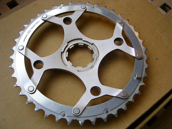 XT M739 Outer Chainring 002.jpg