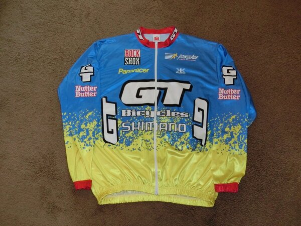 Jersey GT 1997 (5) (Medium).jpg