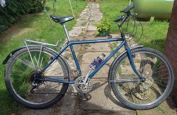 Trek830a.jpg