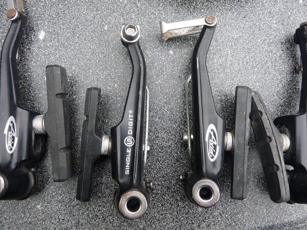 Avid brakes etc 002.JPG