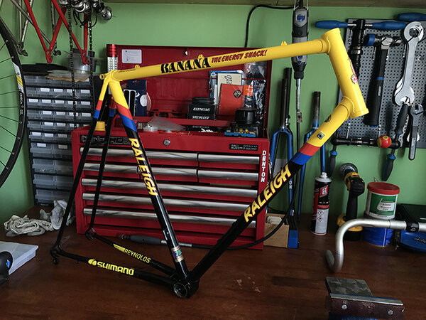 SB8868 753R Raleigh Banana Frame.JPG