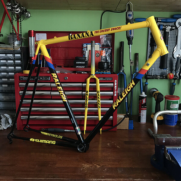 SB8868 753R Raleigh Banana Frame and Forks.JPG