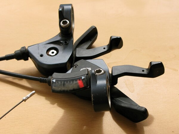 F+R Shifters M570 RB.jpg