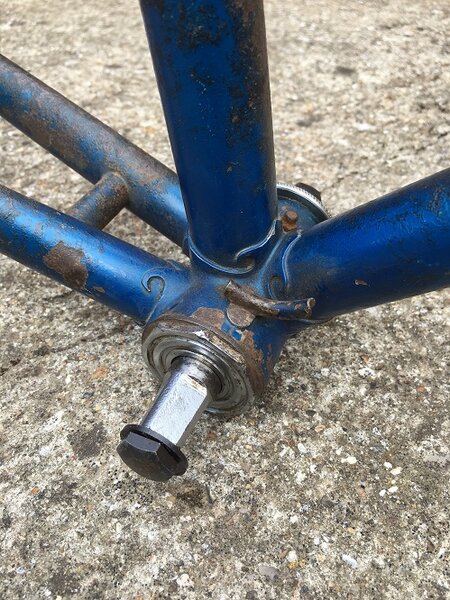 Bottom Bracket a.jpg