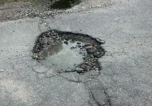 pothole3.webp