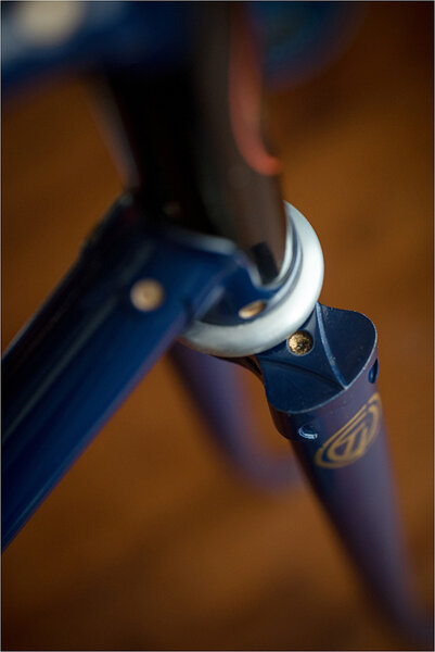 SH377T SBDU Reynolds 753 Pursuit Track Frame Crown Detail.jpg