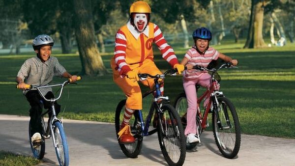 Ronald_McDonald_&_Kids_7.jpg