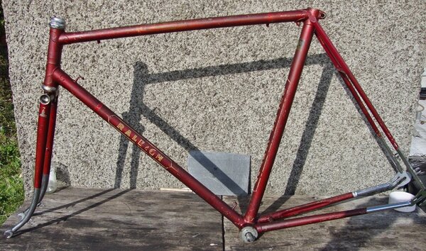 Frame and forks2.jpg