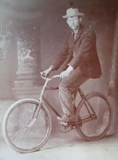 1890s_man_bicycle.webp