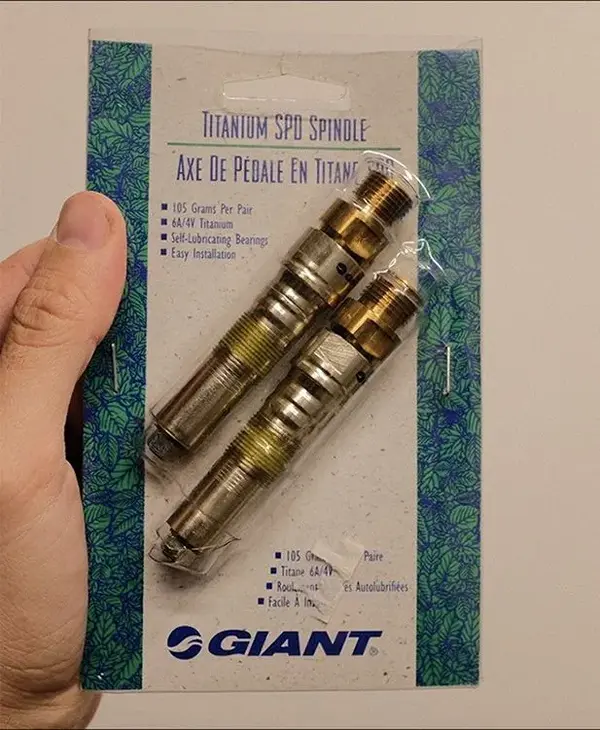 6A4V Titanium M737 Spindles by Giant.webp