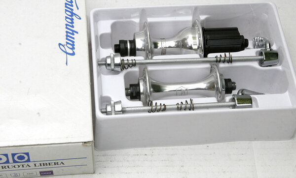 Campag-Centaur-hubs.jpg