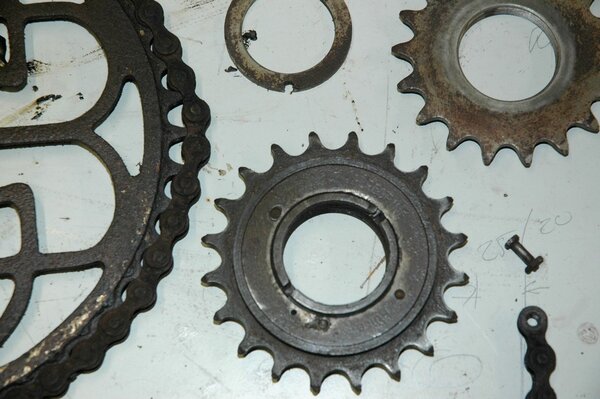 Sprockets_Chain_rs.jpg