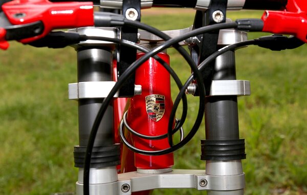 Porsche-Bike-S-GSIII-shocks.jpg