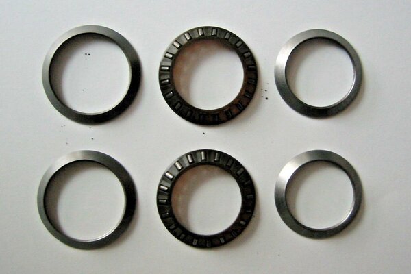 Stronglight Needle Bearings.jpg