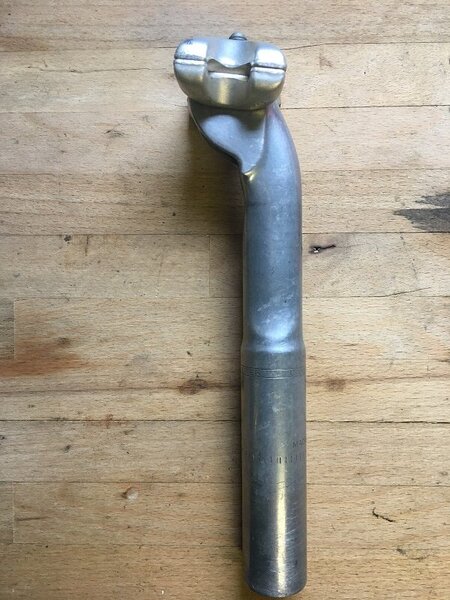 Campag seatpost RB.jpg