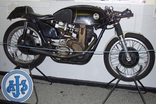 1958_ajs7R.jpg